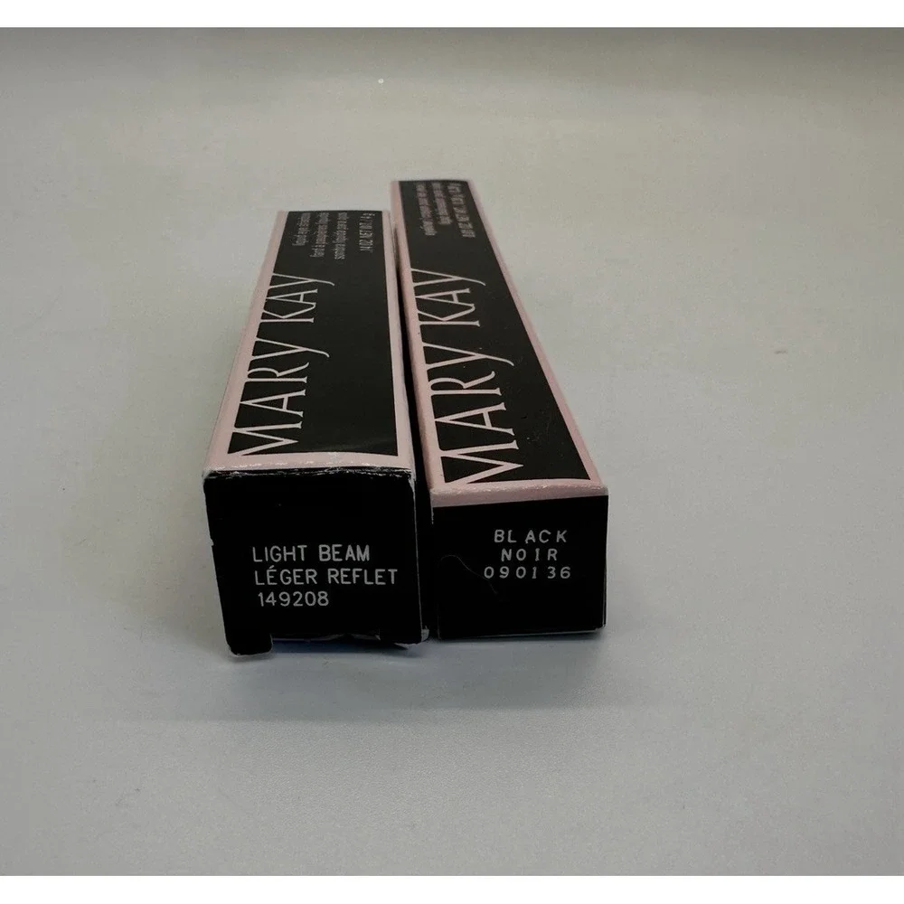 MARY KAY LIQUID EYE‎ SHADOW LIGHT BEAM And Black Eyeliner